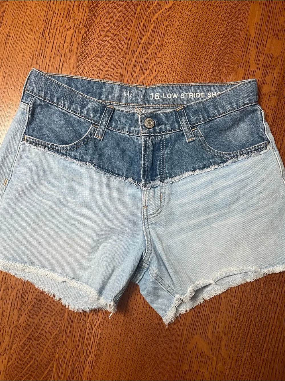 GAP Low Stride Two Tone Denim Shorts NWOT